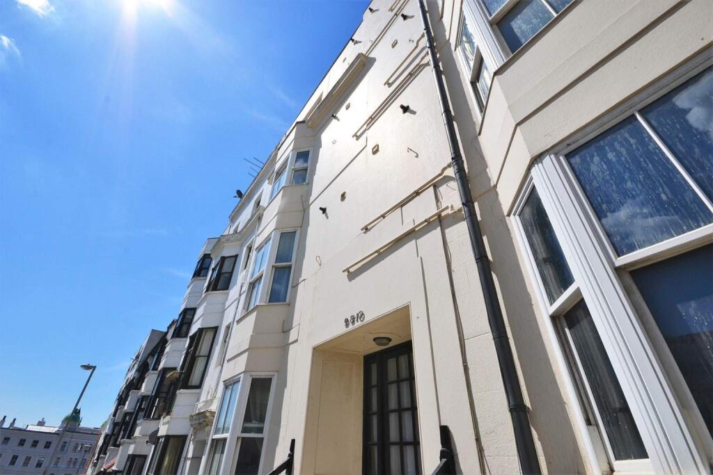 Main image of property: Queens Square, Brighton