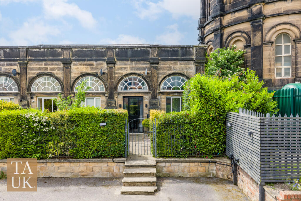 Main image of property: Vyner Croft, Prenton, CH43