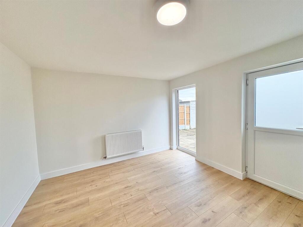 House in Leigh, Pennington - View 5