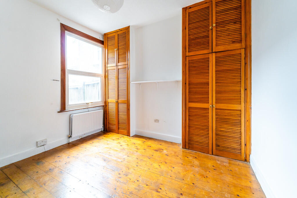 House in London - View 5