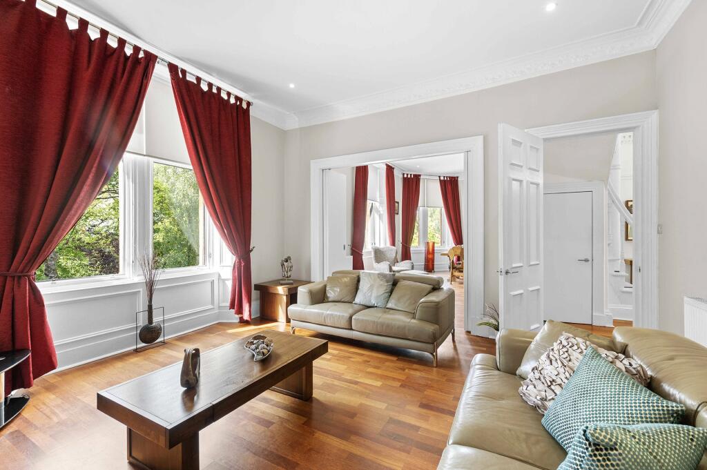 House in Glasgow - More