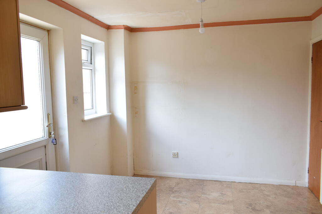 House in Tadcaster, North Yorkshire - More