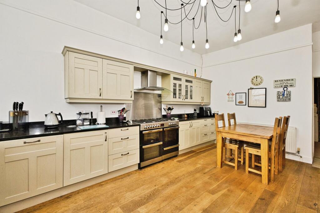 Additional image 10 of Hendford Hill, Yeovil