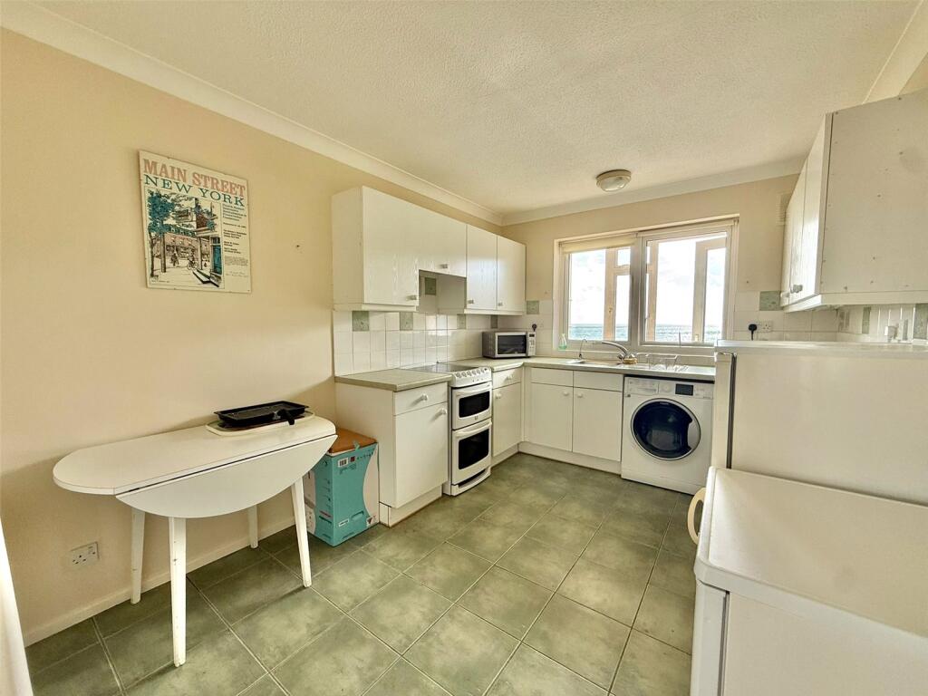 Apartment in Southampton - More
