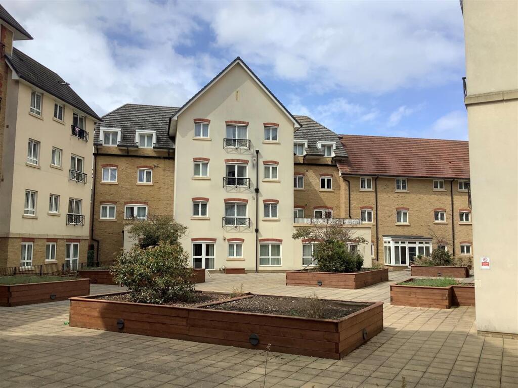 Main image of property: Sigma House, 2 bedroom, 2 bathroom Apartment