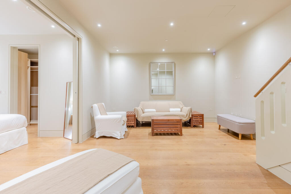 4 bedroom terraced house for rent