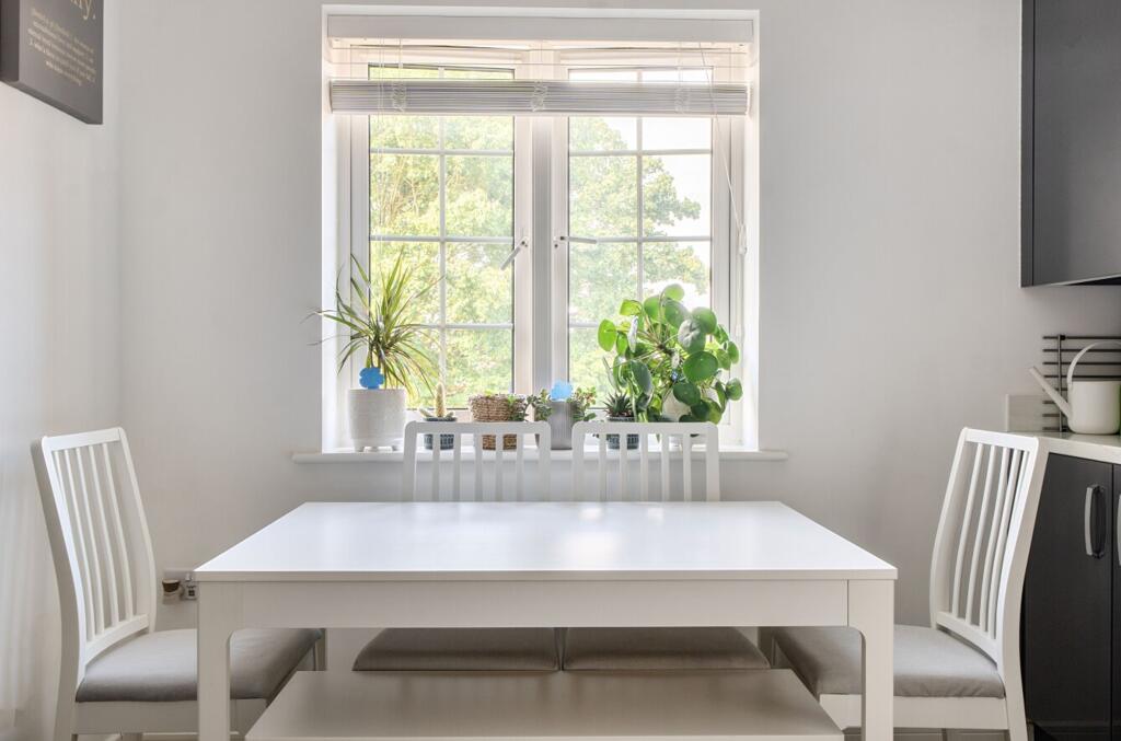 Apartment in Chichester - More