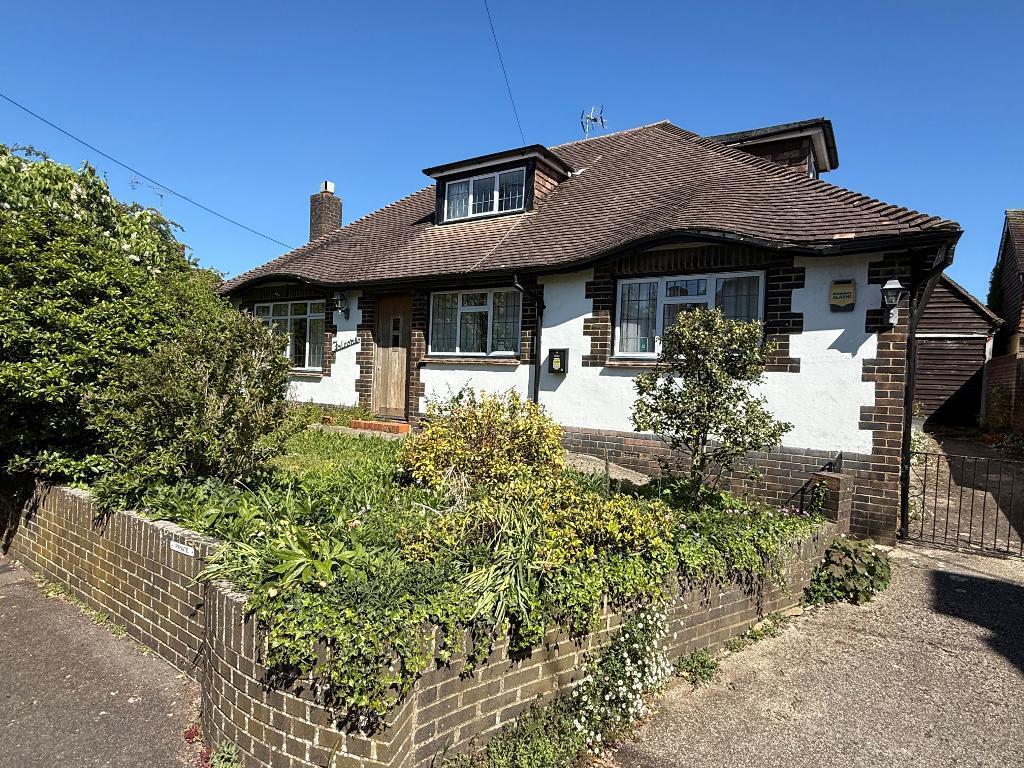 Main image of property: High Street, Upper Beeding, BN44 3WN
