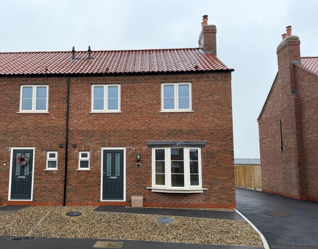 Main image of property: Primrose Cottage, 7 Hutton Road, Hutton Cranswick, Driffield, YO25 9PN