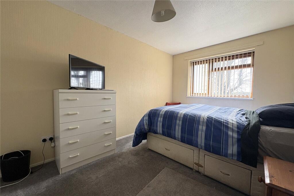 House in Aldershot - View 5