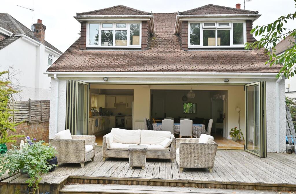 House in Sunbury-on-Thames, Surrey - View 5