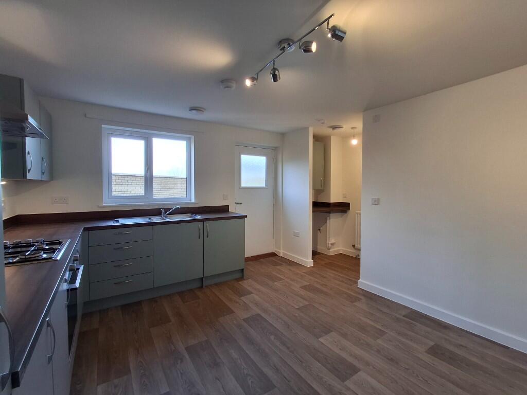 WHITEBEAM CLOSE,
Bideford,
EX39 photo 4
