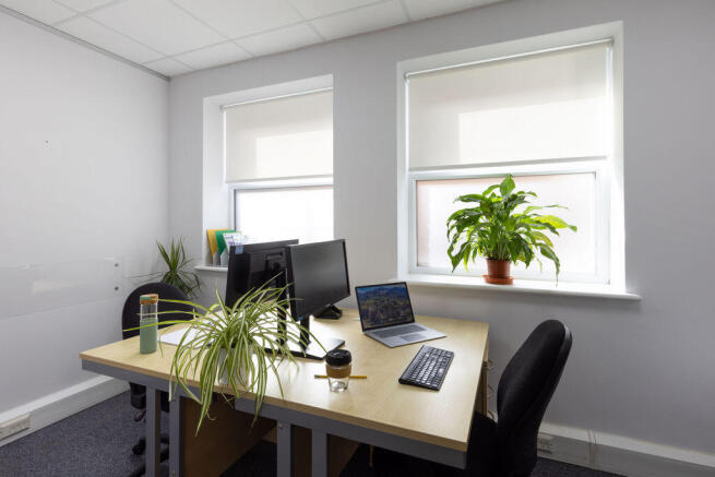 2 Person Office To Rent In Hitchin