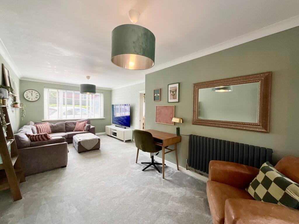 House in Stoke-on-Trent - View 3