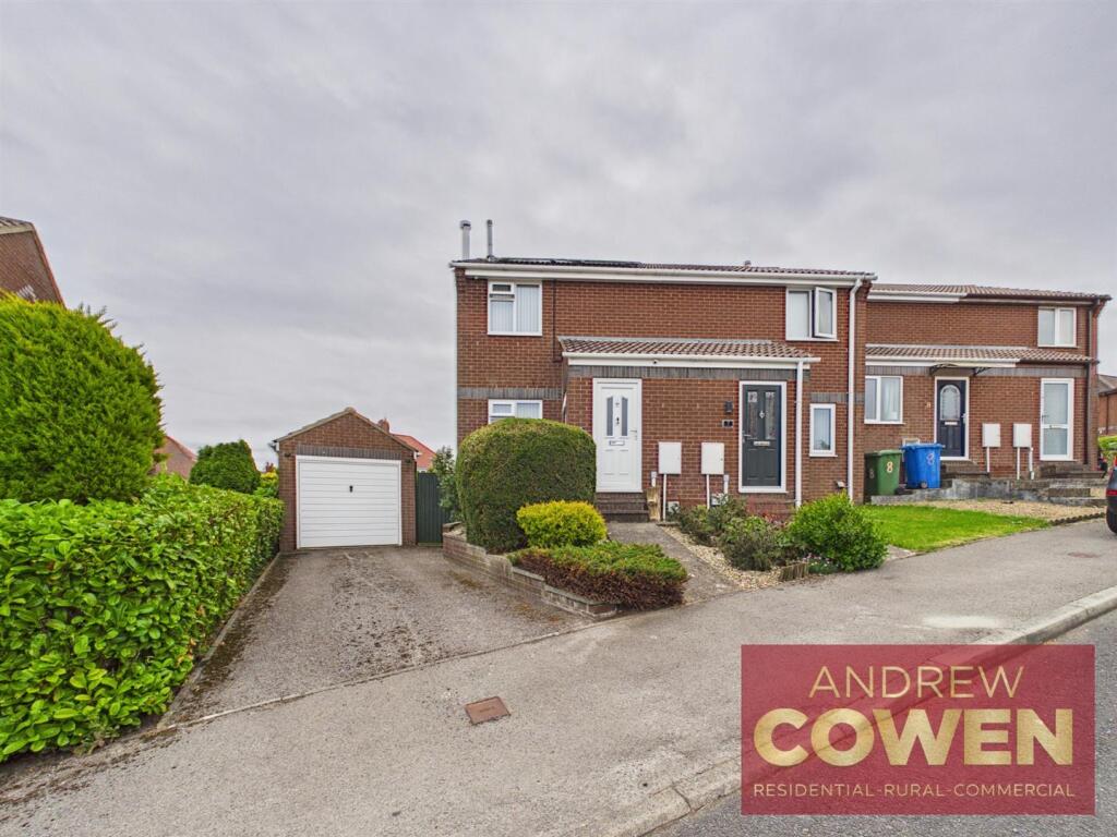 Main image of property: Redcliffe Gardens, Scarborough