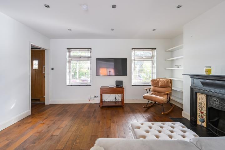 East Ferry Road, London, E14 photo 4
