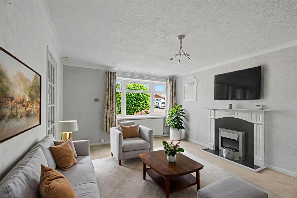 Derbyshire Avenue, West Hallam - View 2