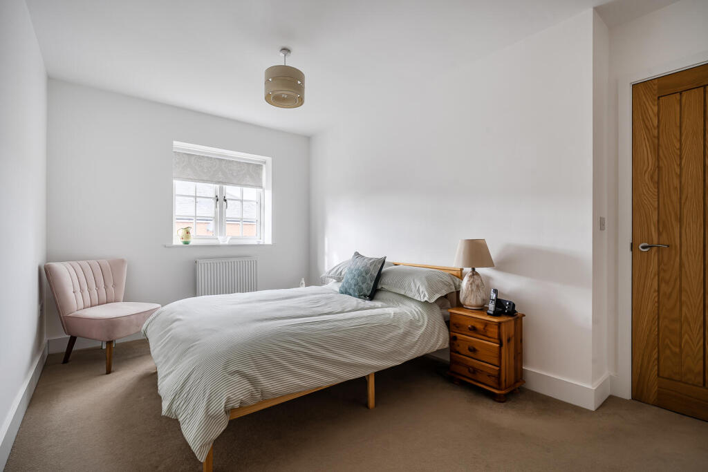 House in Devizes, Wiltshire - More
