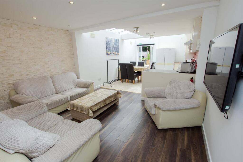 Main image of property: Hubert Road, Birmingham, West Midlands, B29