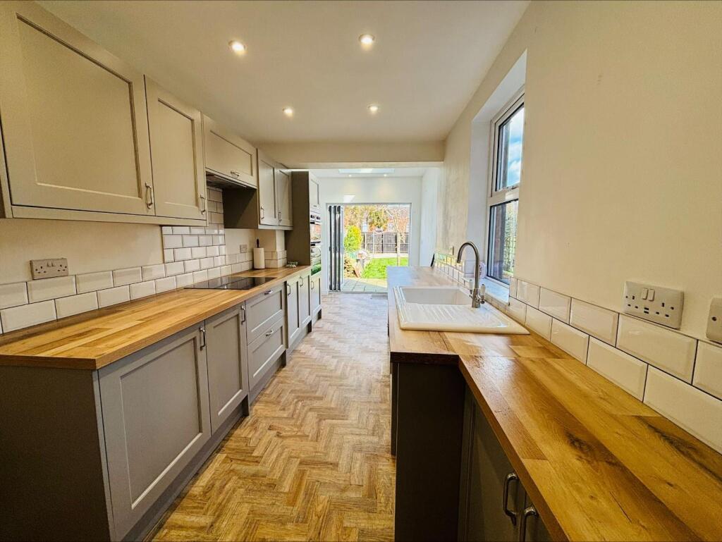House in Northampton, Kingsley Park - View 2