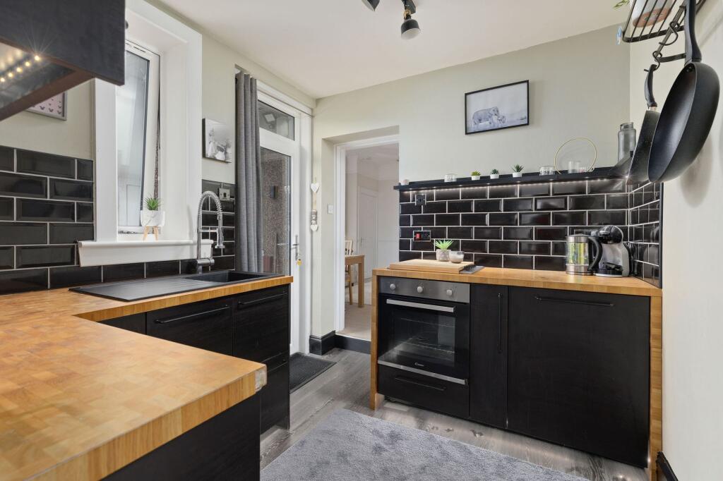Apartment in Kirkcaldy - View 5