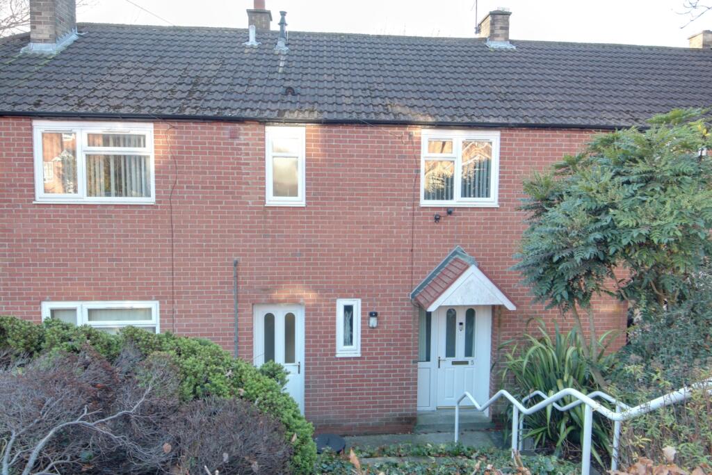 3-bed house on 5 Woodnook Close, Leeds, £190,000
