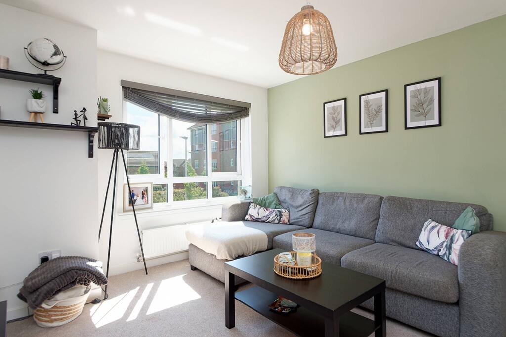 Flat 1/2 43 Elie Drive, Bishopton, PA7 5RD photo 3