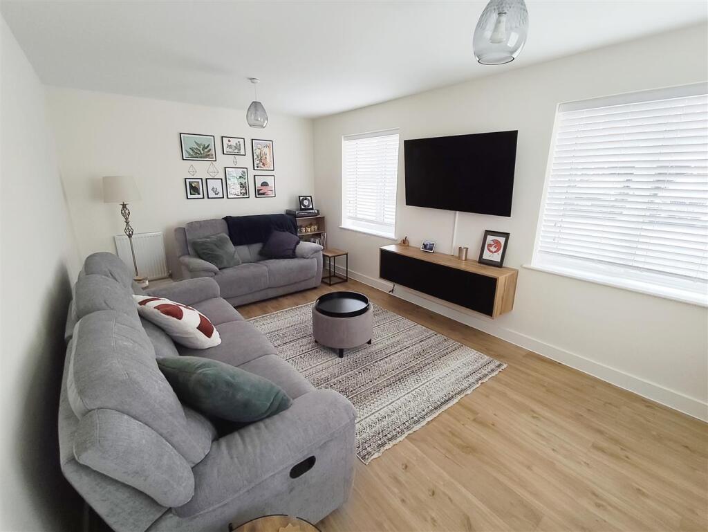 House in South Holland, Crowland - View 2