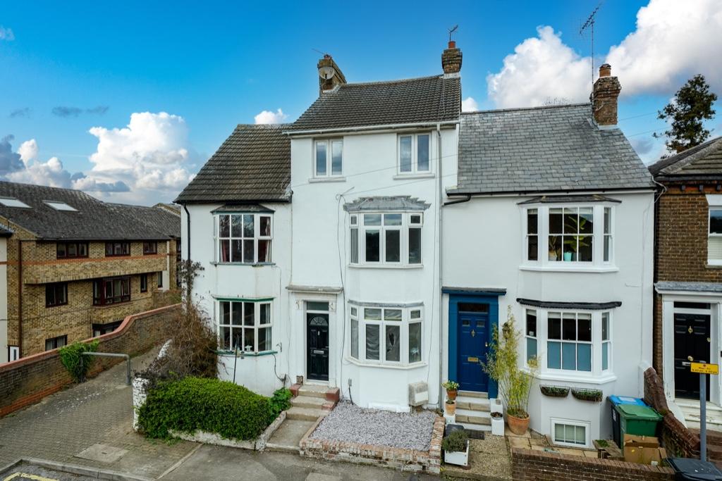 Main image of property: Herbert Street, Old Town, Hemel Hempstead, Hertfordshire, HP2 5HP