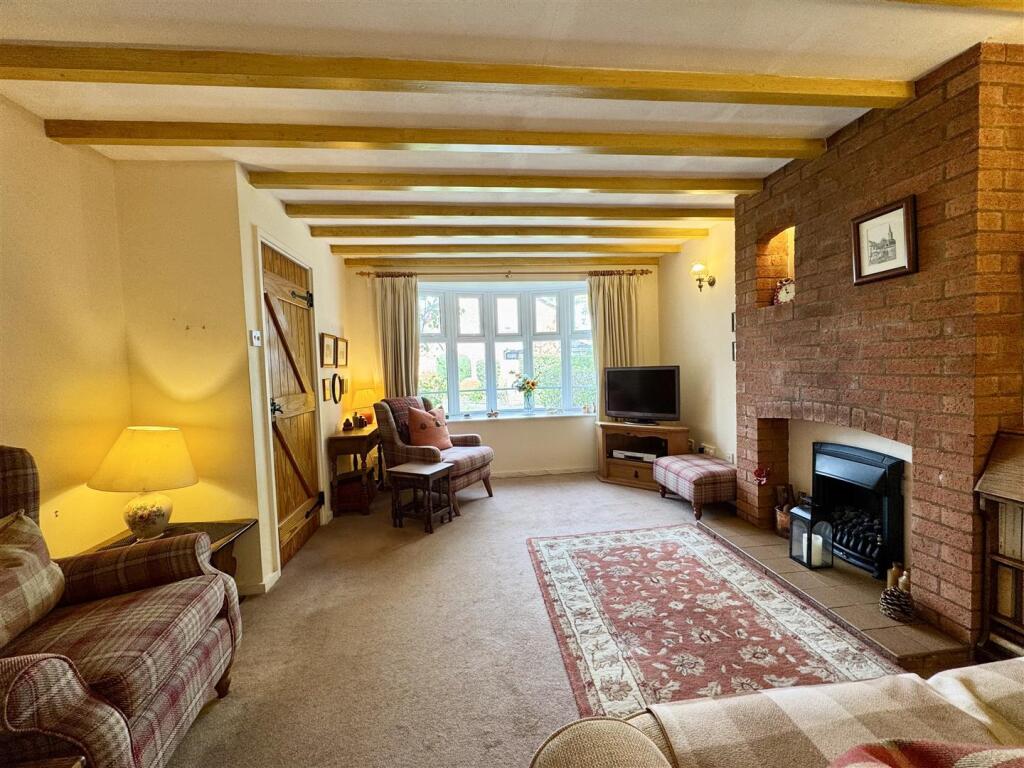 House in Dudley, West Midlands - View 5