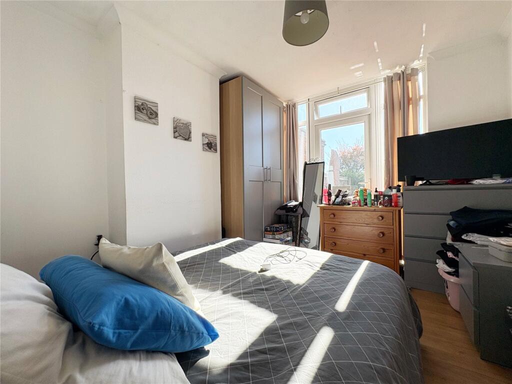 House in Ipswich, Castle Hill - View 4
