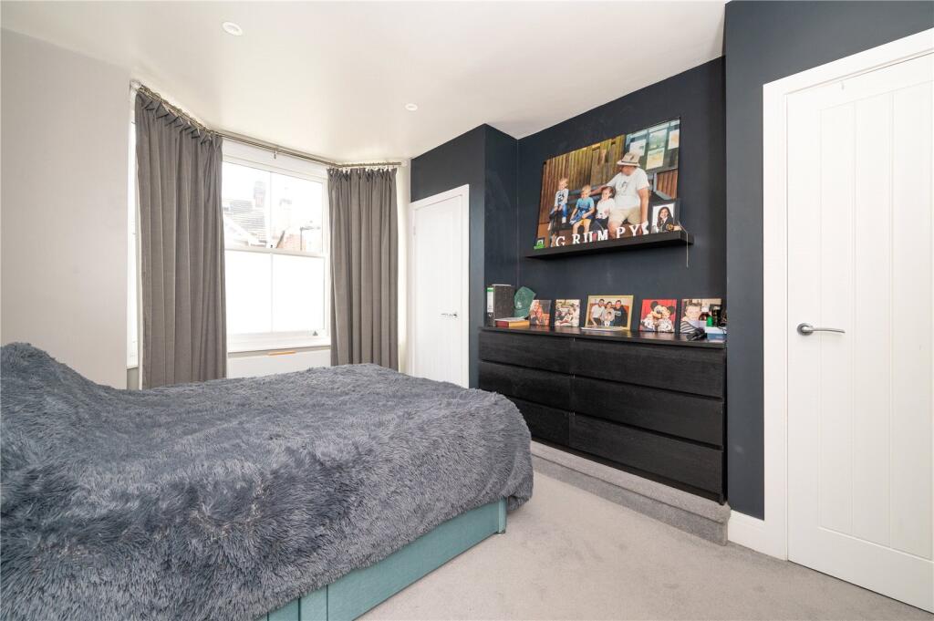 Apartment in St Albans - More