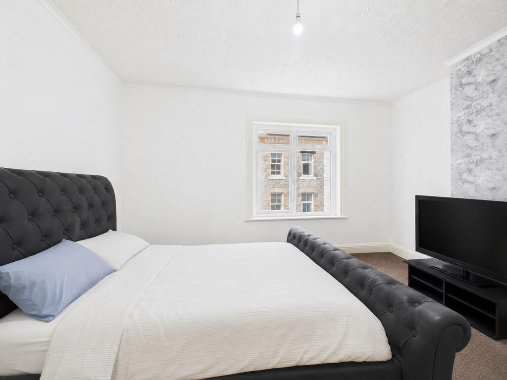 House in Stockton-on-Tees, Hartlepool - More