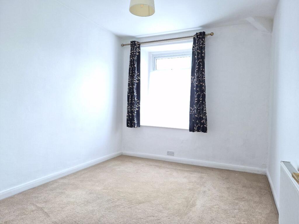 House in Lancaster - View 5