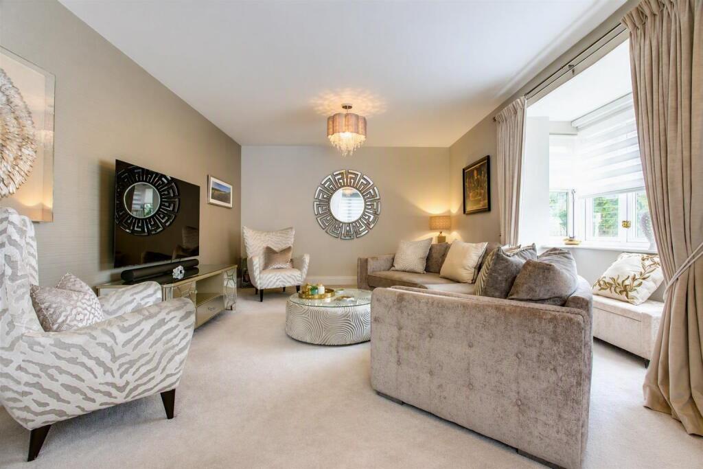 House in Aston Clinton, Buckinghamshire - View 5