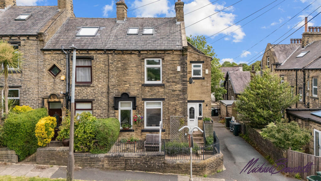 Farfield Road, Bradford, BD6 2LJ