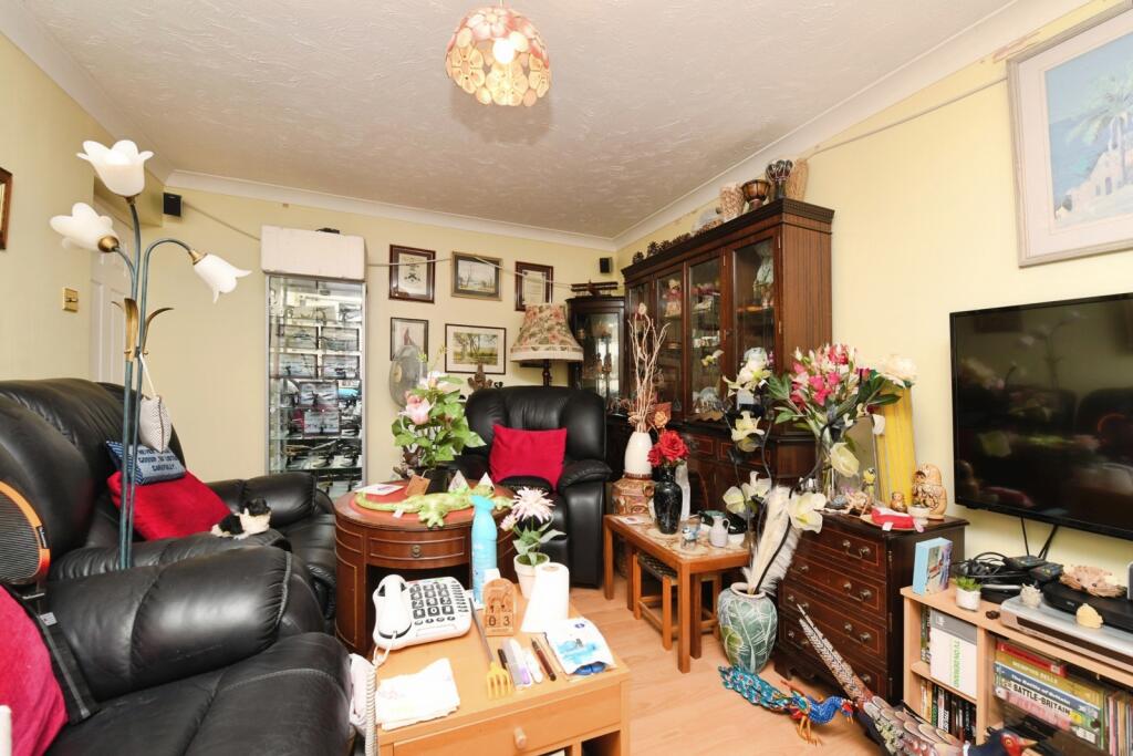 Apartment in Maldon, Heybridge - View 4