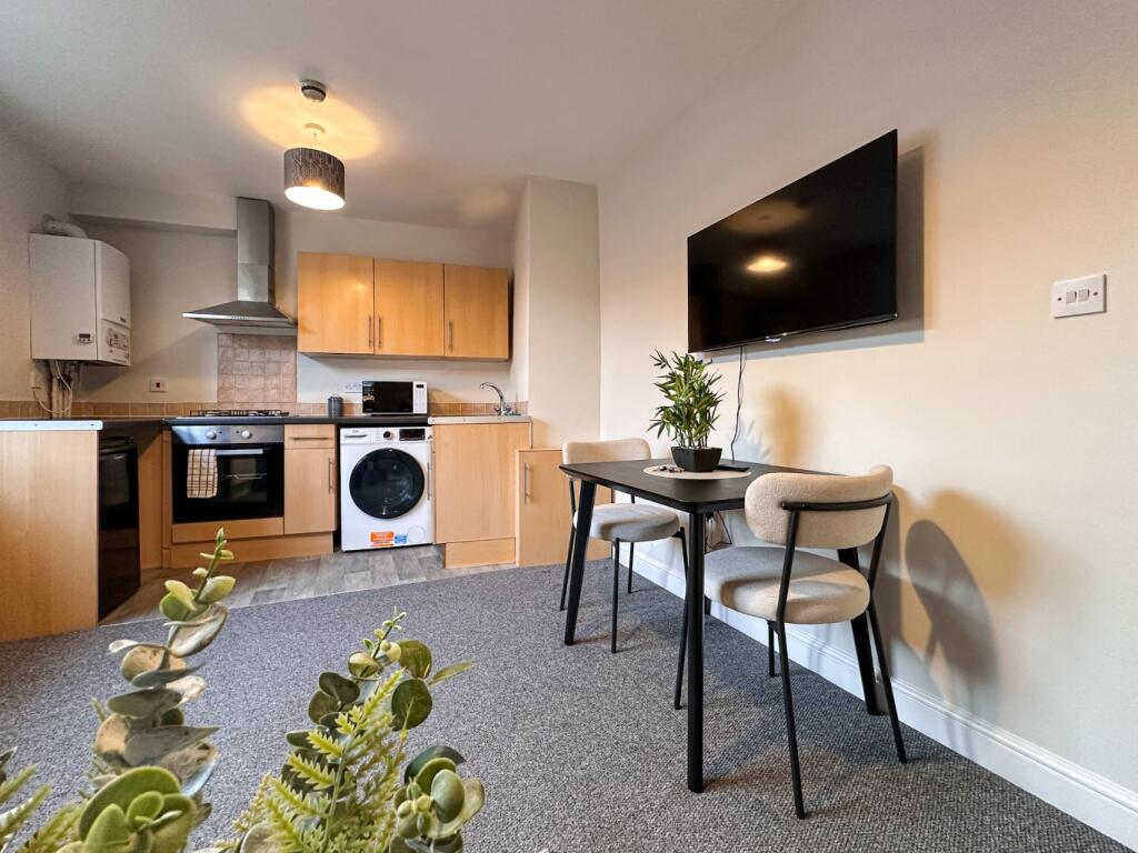 Apartment in Bridgwater, Eastover, Somerset - More