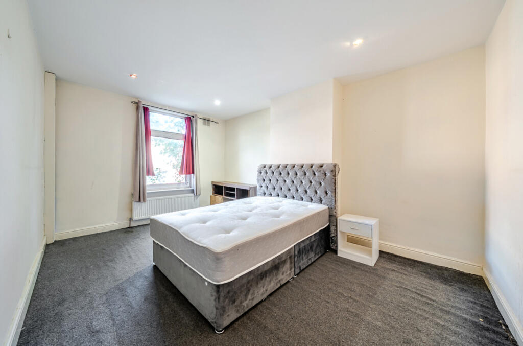 House in Leeds, Harehills - More