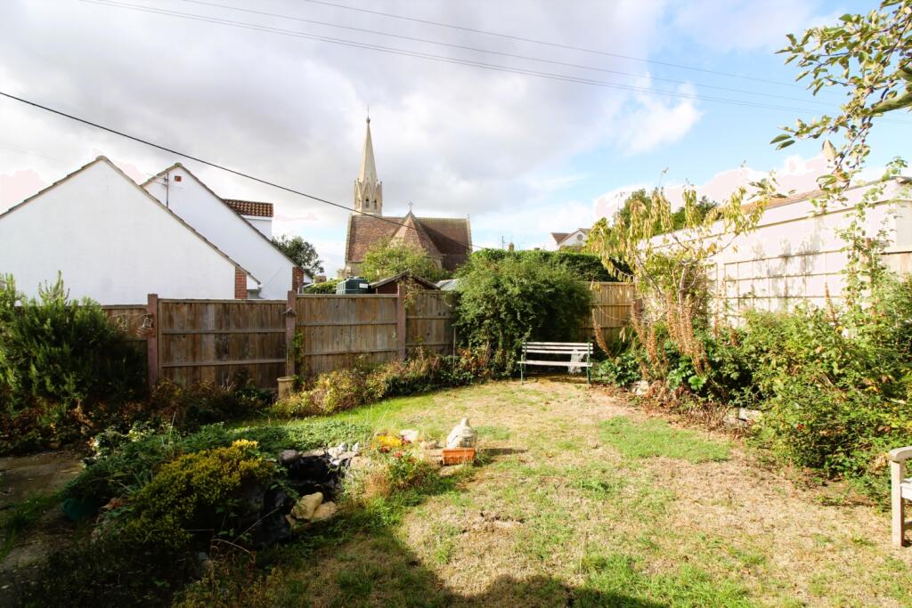 House in Taunton - View 4
