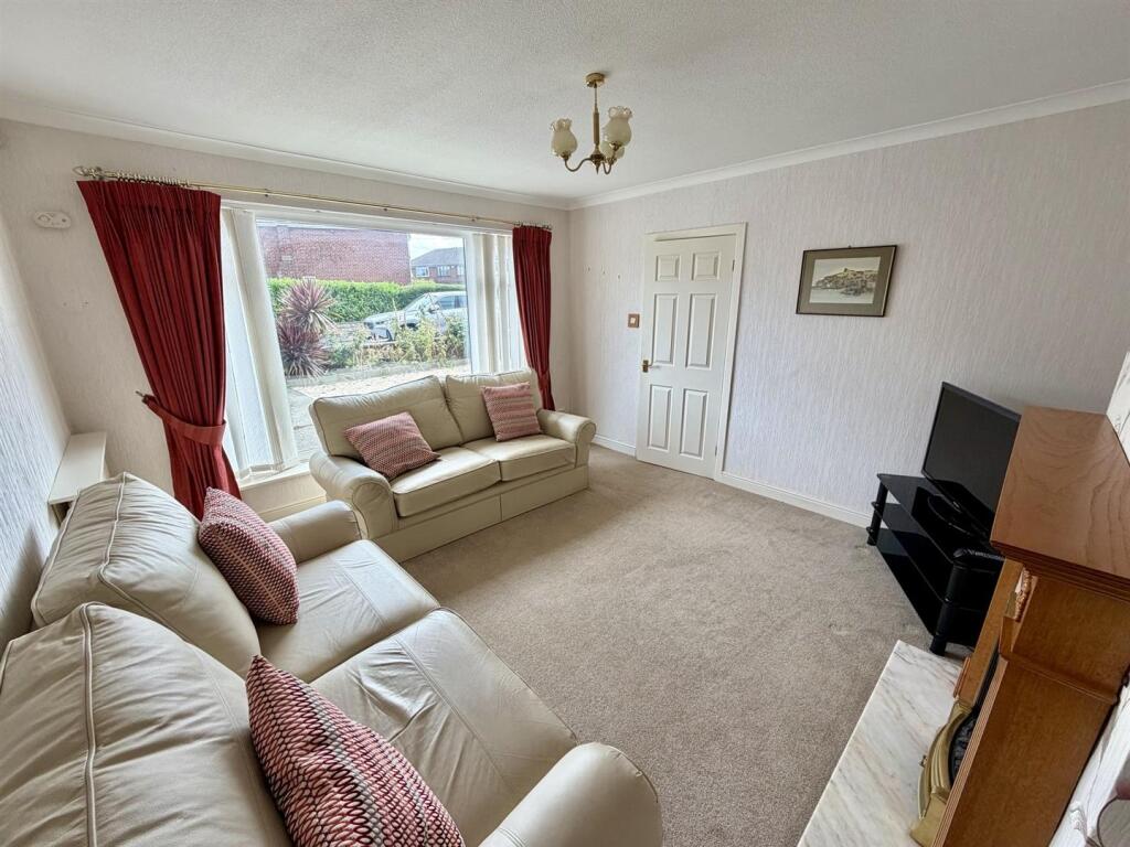 House in Wakefield - View 3