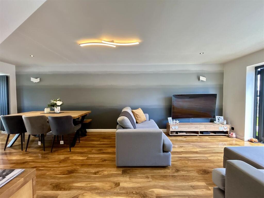 House in Dudley, Hurst Green - View 3