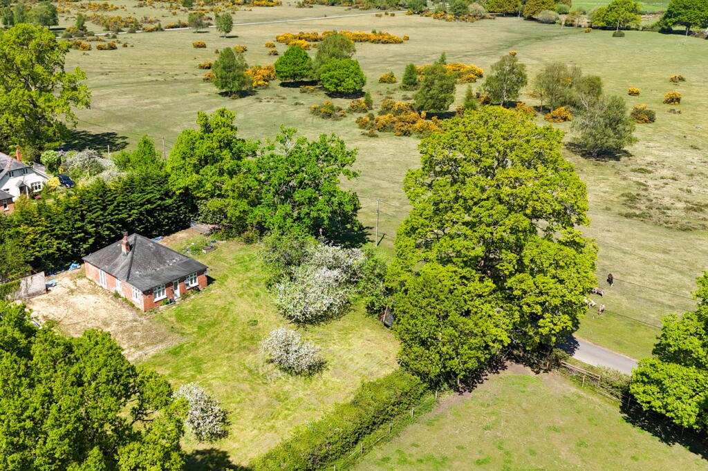 Main image of property: Bramshaw, Lyndhurst, SO43