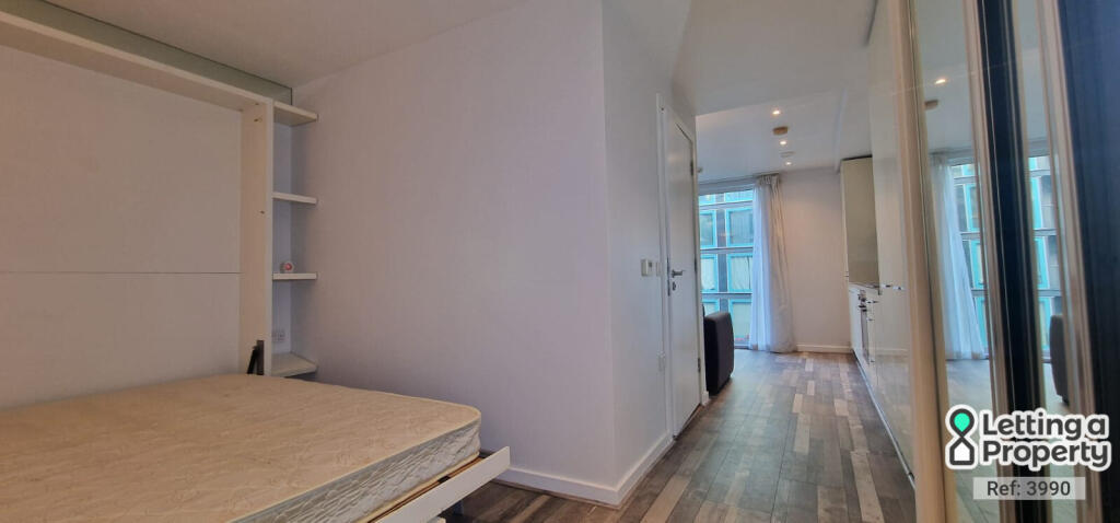 Apartment in Southall - View 5