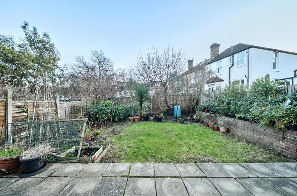 Casslee Road, London, SE6 4XH photo 2