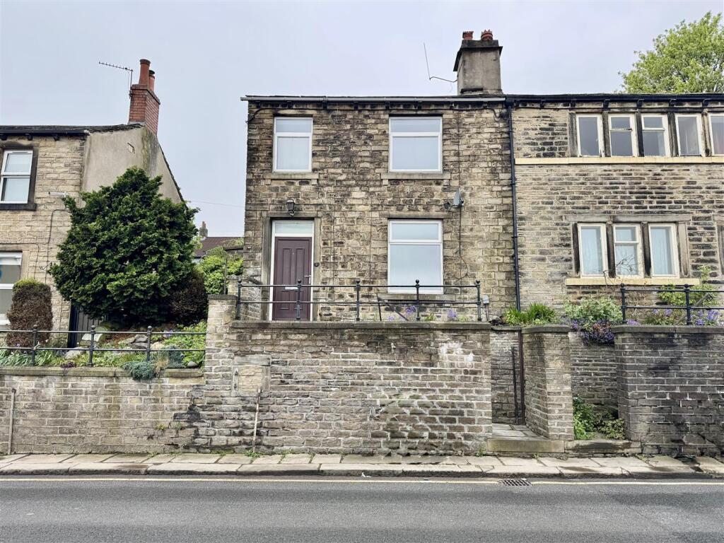 Main image of property: Northgate, Almondbury, Huddersfield, HD5 8RX