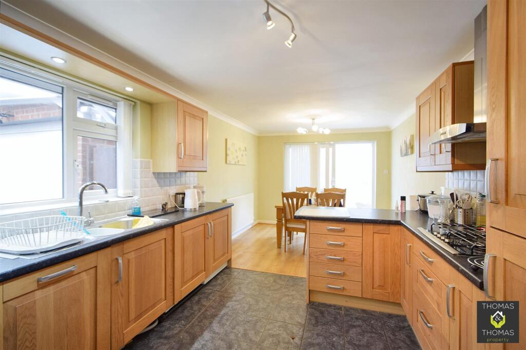 Laynes Road, Hucclecote photo 3