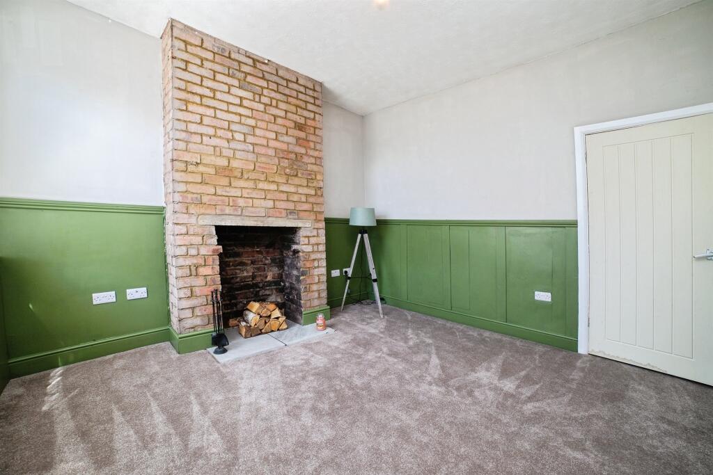 House in Amber Valley, Aldercar and Langley Mill CP - View 5