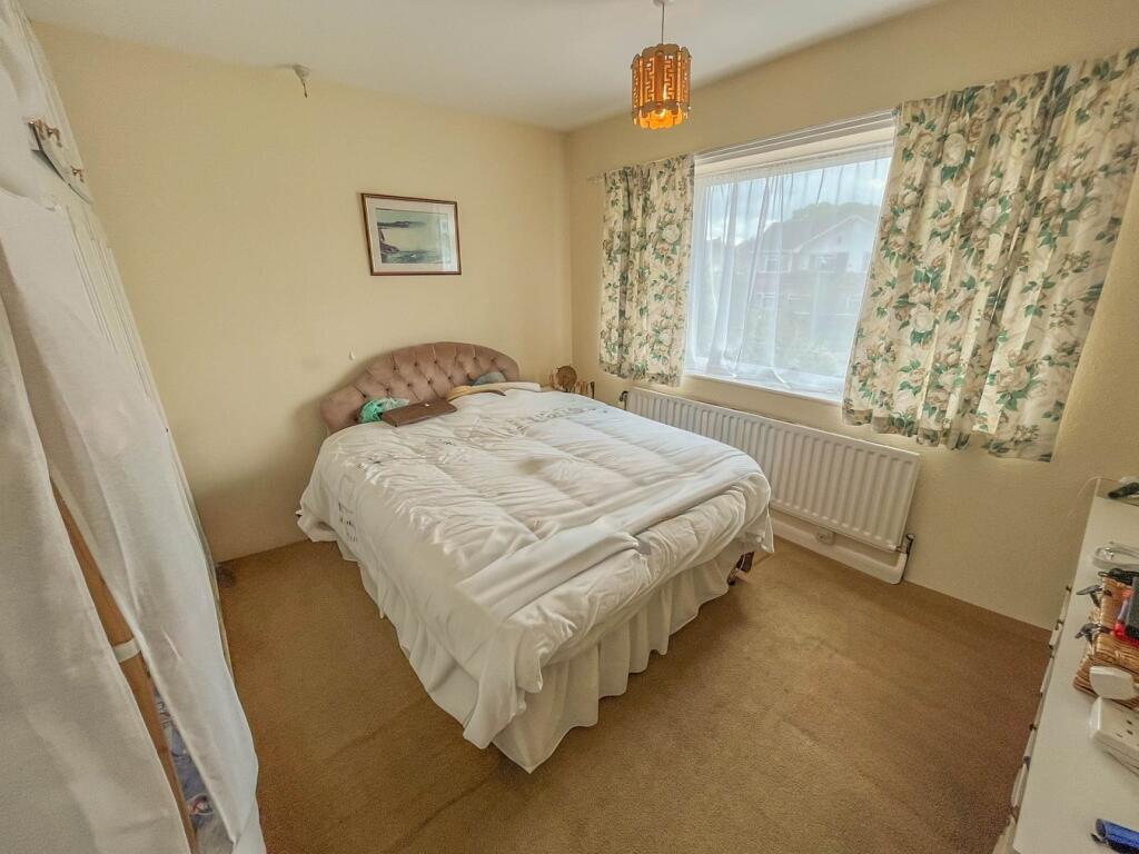 House in Rugby, Overslade - More