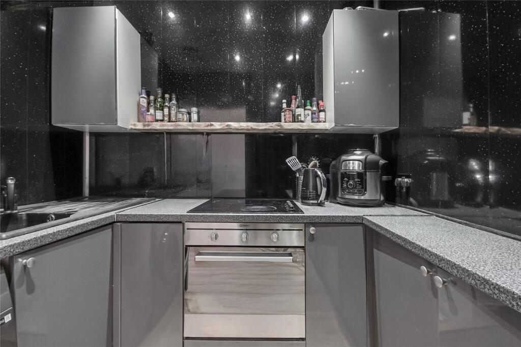 Apartment in Glasgow - More